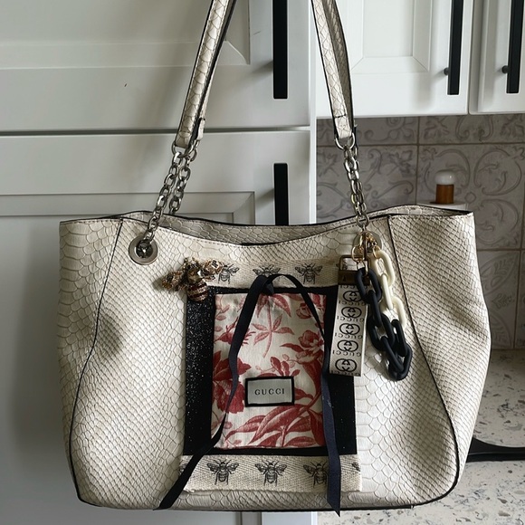 Meet your Posher, Loren From Rockin Hot Originals - Picture 7 of 17